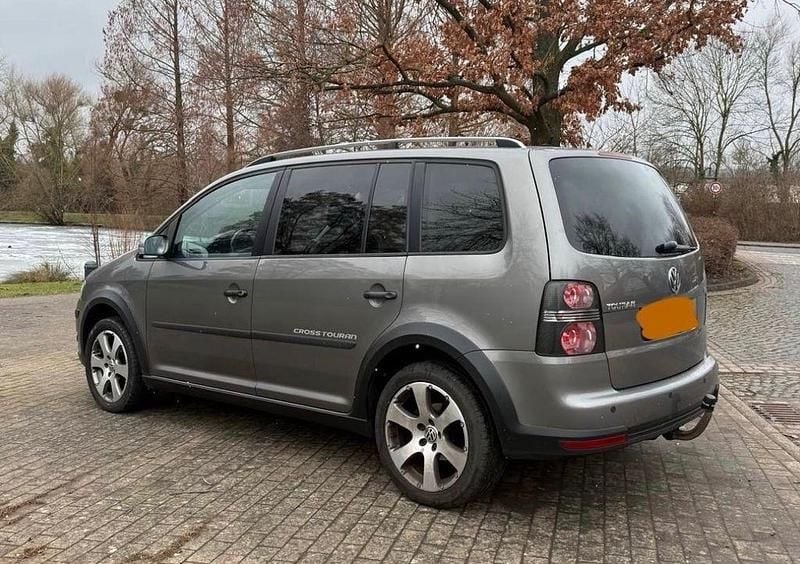 Gebraucht VW Touran Conceptline 140 PS (102 kW) 2008 Grau Van / Kleinbus