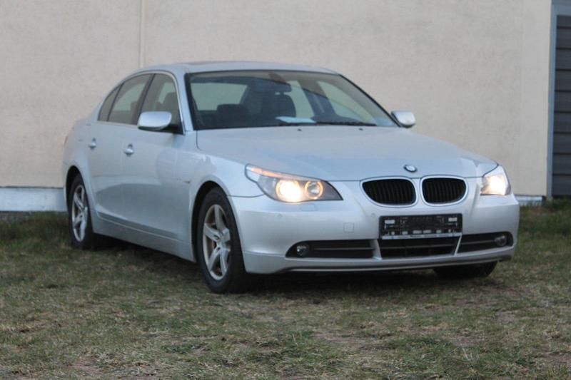 Gebraucht BMW 520 170 PS (125 kW) 2005 Silber Limousine