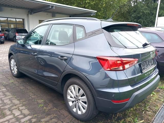 Magnetic grau magnetic grau Gebraucht 2021 Seat Arona Reference SUV | 15.033 € (Fairer Preis) - Bild 1/4