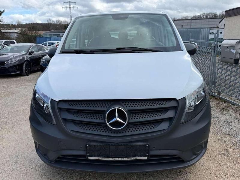 Gebraucht Mercedes Vito 163 PS (119 kW) 2020 Arktikweiss Van