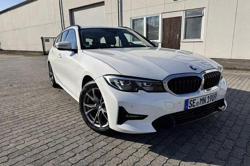Gebraucht BMW 318 Performance 150 PS (110 kW) 2020 Weiß Kombi