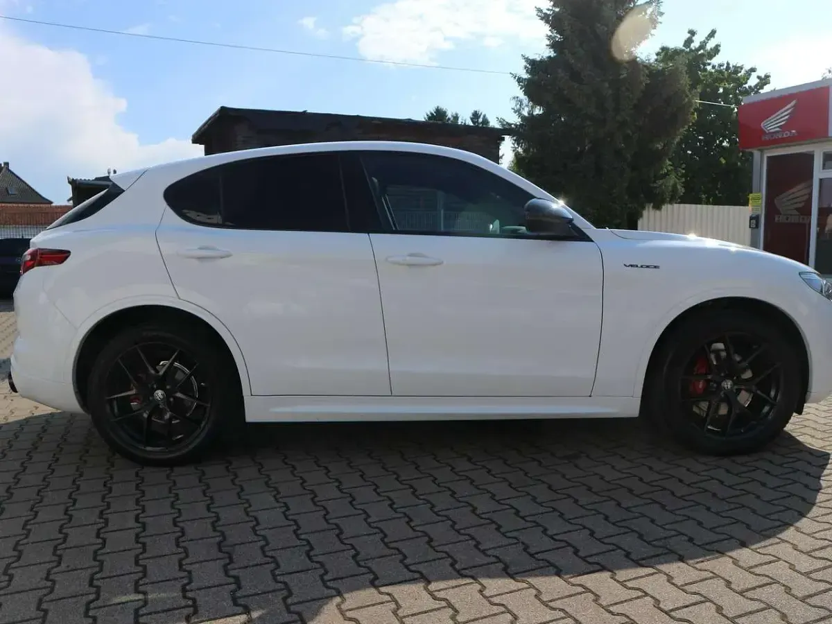 Gebraucht Alfa Romeo Stelvio Veloce 209 PS (153 kW) 2021 Weiß SUV