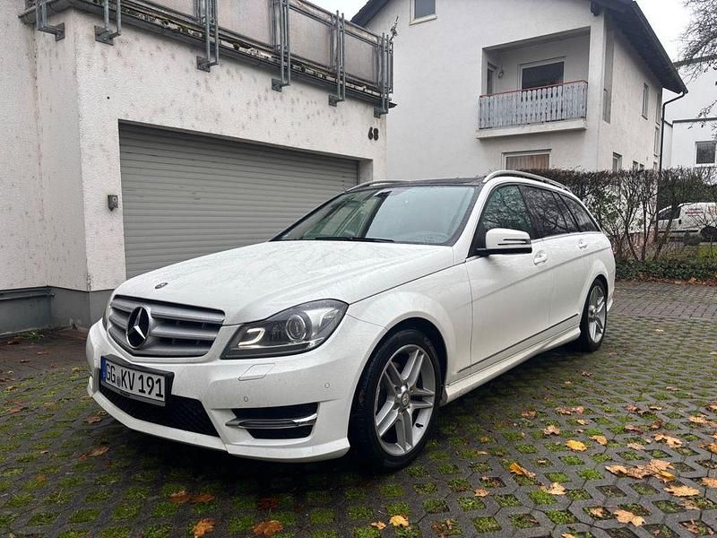 Gebraucht Mercedes C220 AMG 170 PS (125 kW) 2013 Weiß Kombi