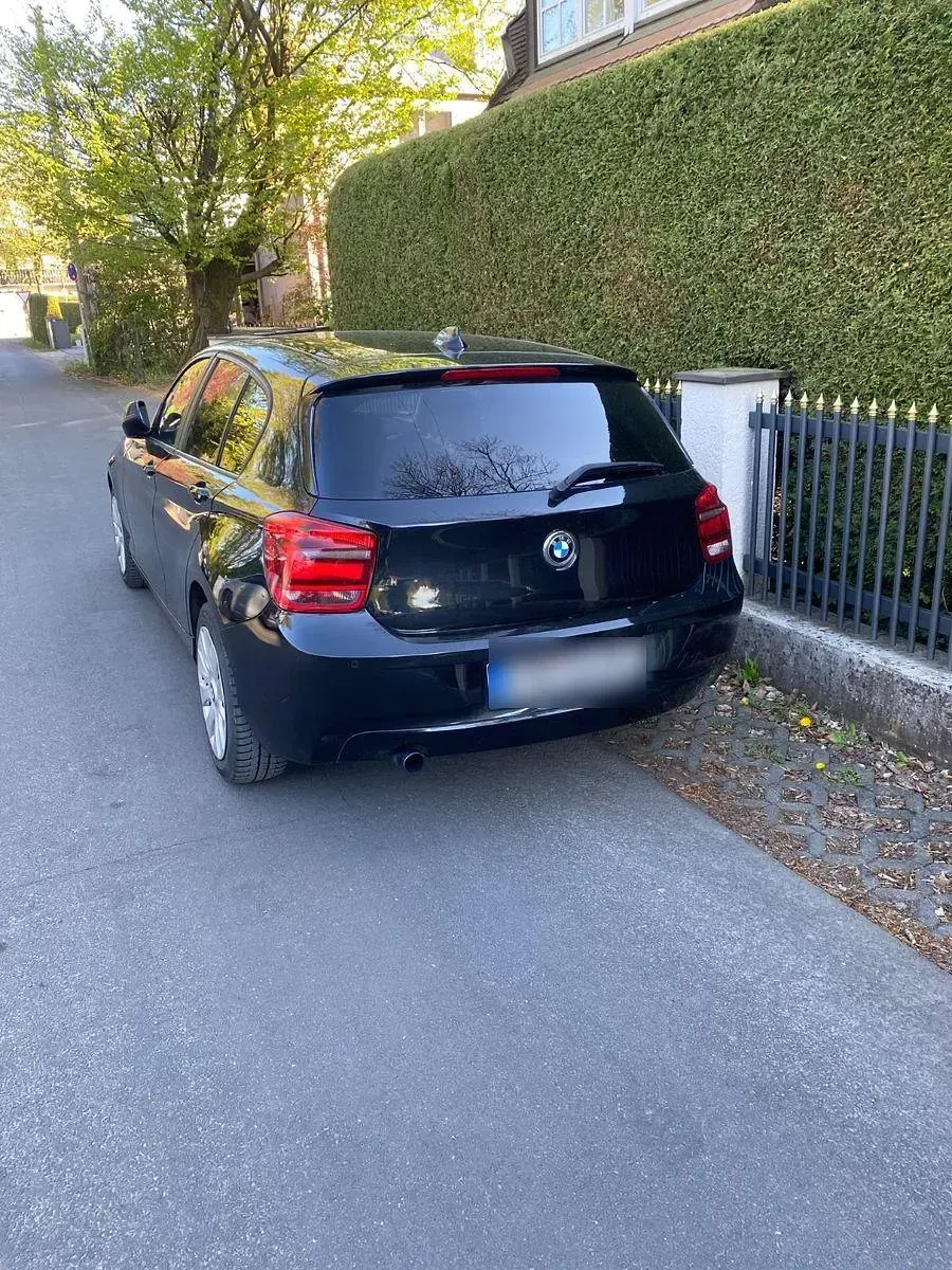 Gebraucht BMW 116 136 PS (100 kW) 2012 Schwarz Kleinwagen