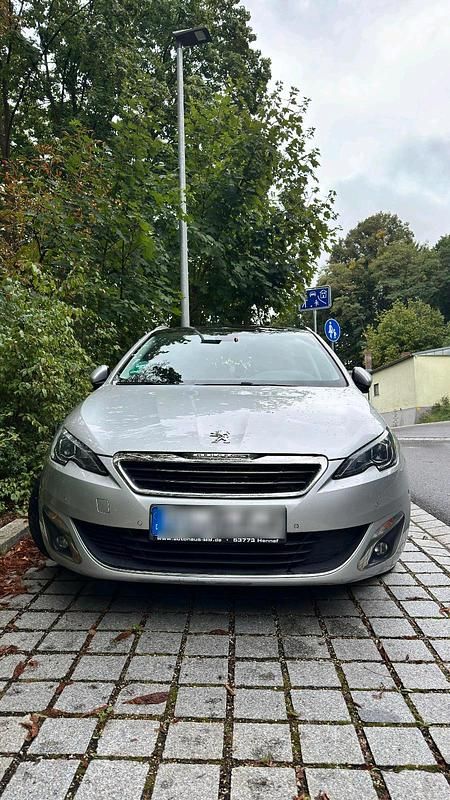 Silber Gebraucht 2017 Peugeot 308 Kombi | 7.700 € (Superpreis) - Bild 1/4