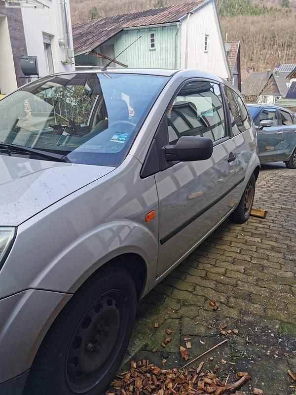 Gebraucht Ford Fiesta 2003 Grau Kleinwagen