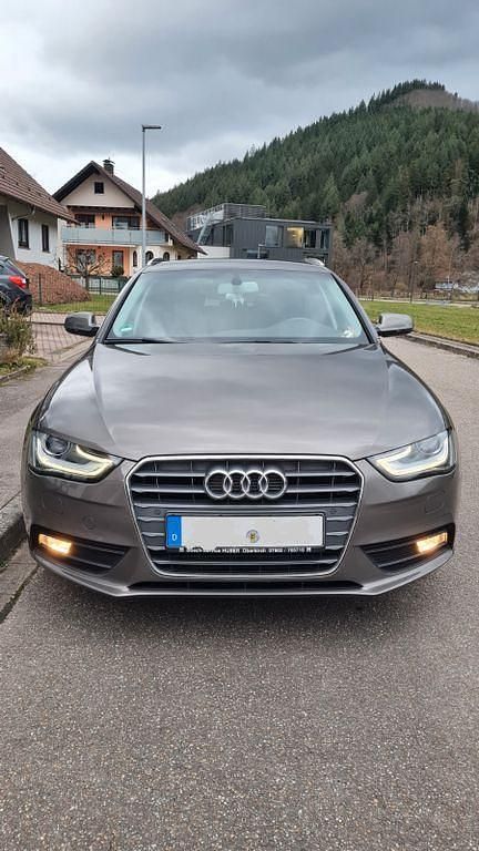 Gebraucht Audi A4 Ambition 170 PS (125 kW) 2013 Grau Kombi