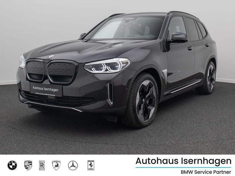 Sophistograu brillanteffekschwarz Gebraucht 2021 BMW iX3 Impressive SUV | 35.999 € (Fairer Preis) - Bild 1/4