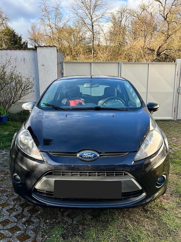 Gebraucht Ford Fiesta 82 PS (60 kW) 2011 Schwarz Kleinwagen