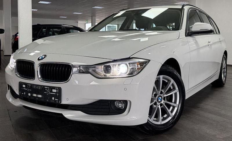 Gebraucht BMW 320 Sport Line 184 PS (135 kW) 2015 Weiß Kombi
