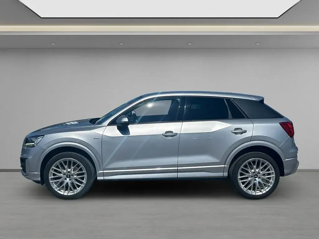 Używany Audi Q2 Design 150 KM (110 kW) 2020 Srebrny SUV
