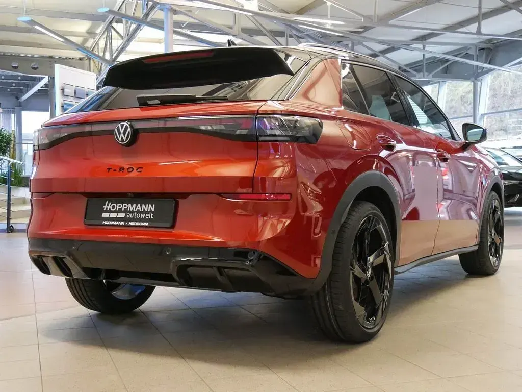 Neu VW T-Roc Cabriolet R-line 150 PS (110 kW) 2026 Rot SUV