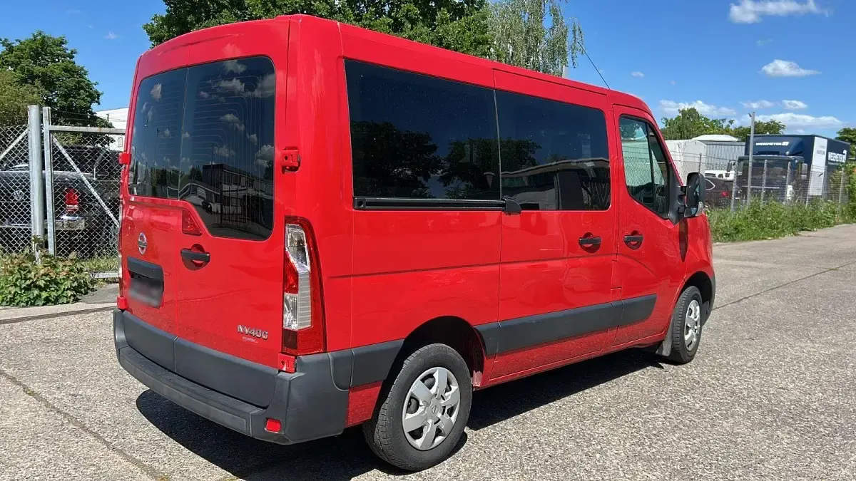 Gebraucht Nissan NV400 110 PS (80 kW) 2017 Rot Van