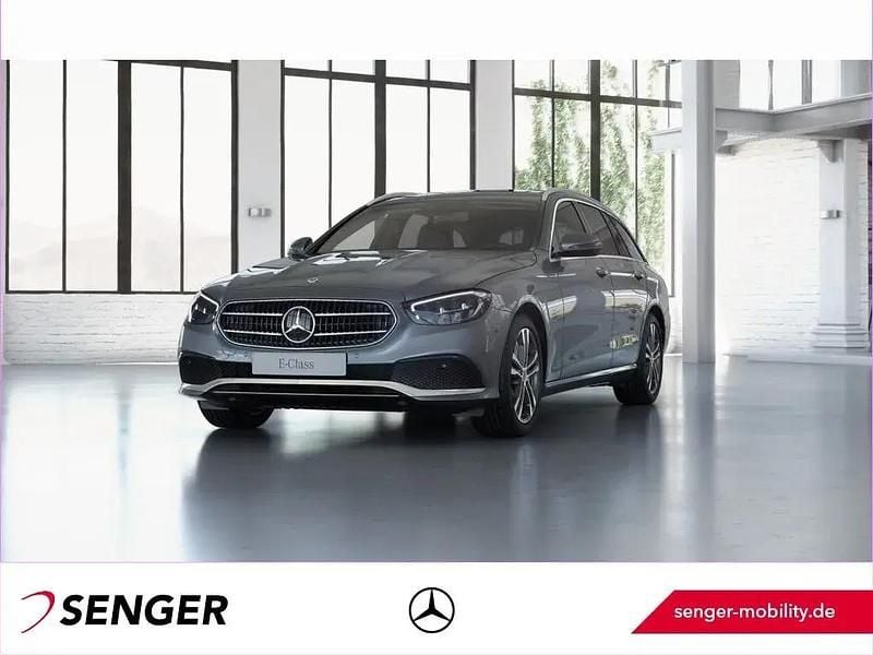Gebraucht Mercedes E400 Avantgarde 330 PS (242 kW) 2022 Grau Limousine