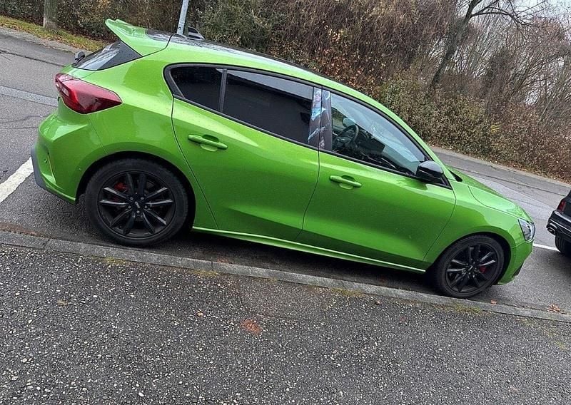 Gebraucht Ford Focus ST 280 PS (205 kW) 2025 Grün Limousine