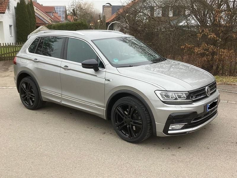 Silber Gebraucht 2017 VW Tiguan R-line SUV | 17.800 € (Superpreis) - Bild 1/4