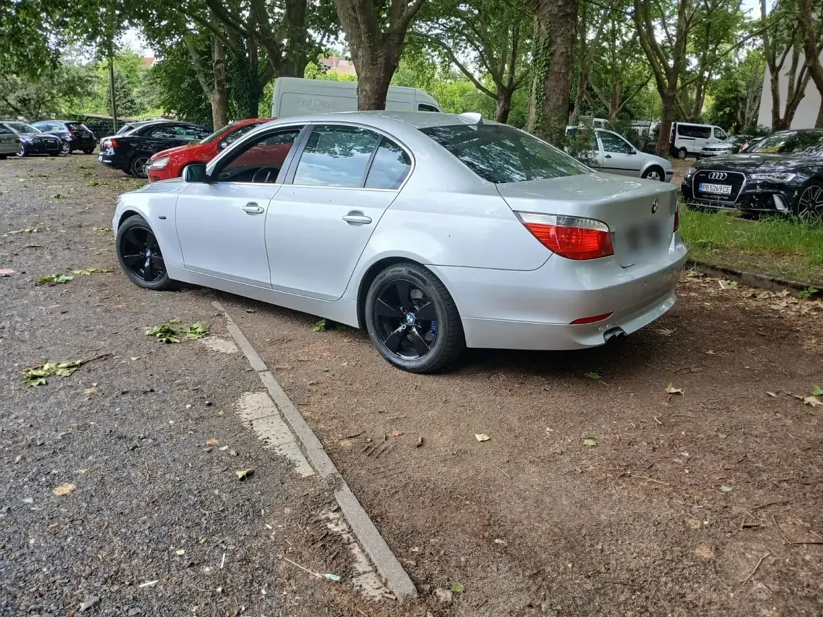 Gebraucht BMW 525 193 PS (141 kW) 2005 Silber Limousine