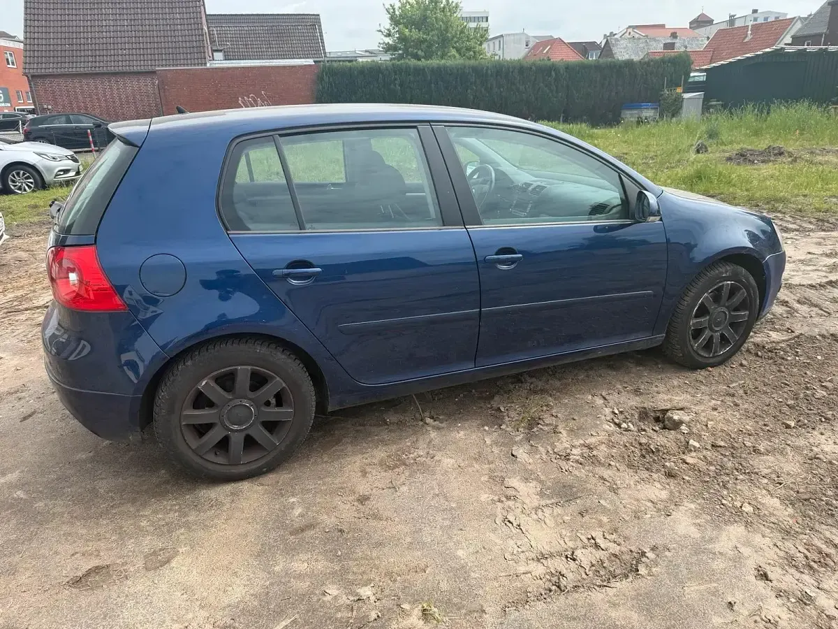 Używany VW Golf Goal 102 KM (75 kW) 2006 Niebieski Coupe