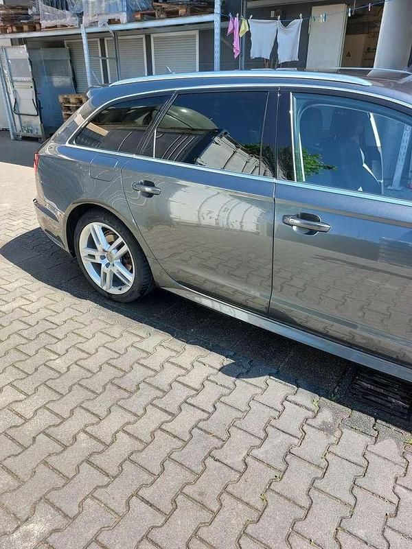 Gebraucht Audi A6 S-Line 190 PS (139 kW) 2018 Grau Kombi