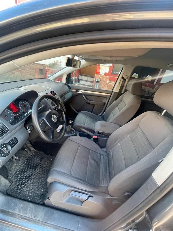 Gebraucht VW Touran 140 PS (102 kW) 2006 Grau Van / Kleinbus