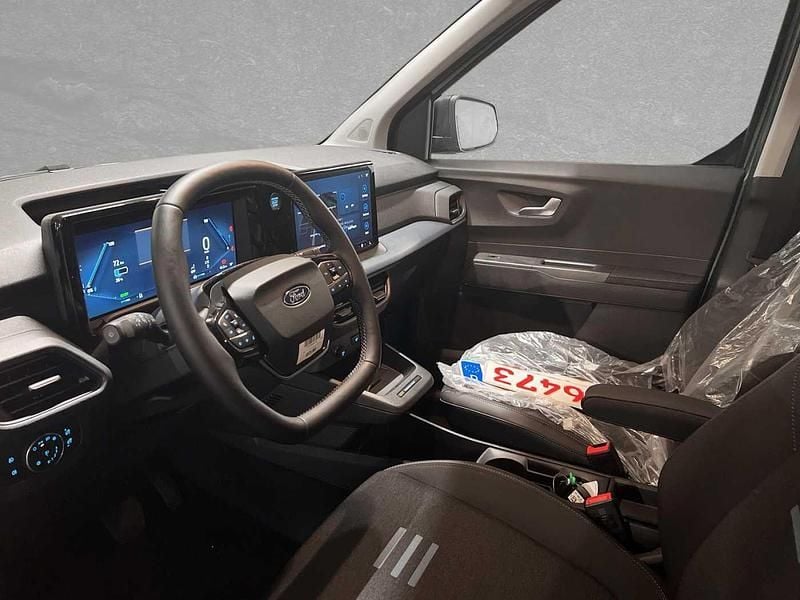 Neu Ford Courier 100 kW (136 PS) 2025 Grün Van / Kleinbus