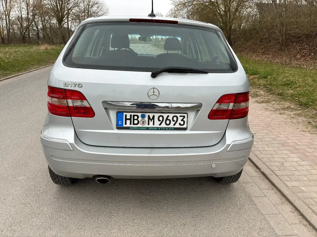 Gebraucht Mercedes B170 116 PS (85 kW) 2005 Silber Van / Kleinbus