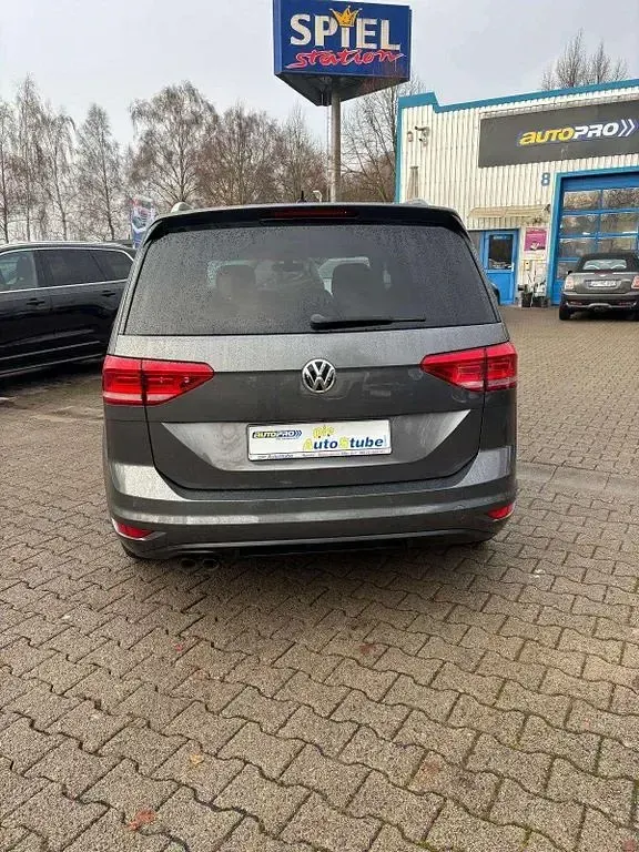 Gebraucht VW Touran Sound 150 PS (110 kW) 2017 Indiumgrau metallic Van / Kleinbus