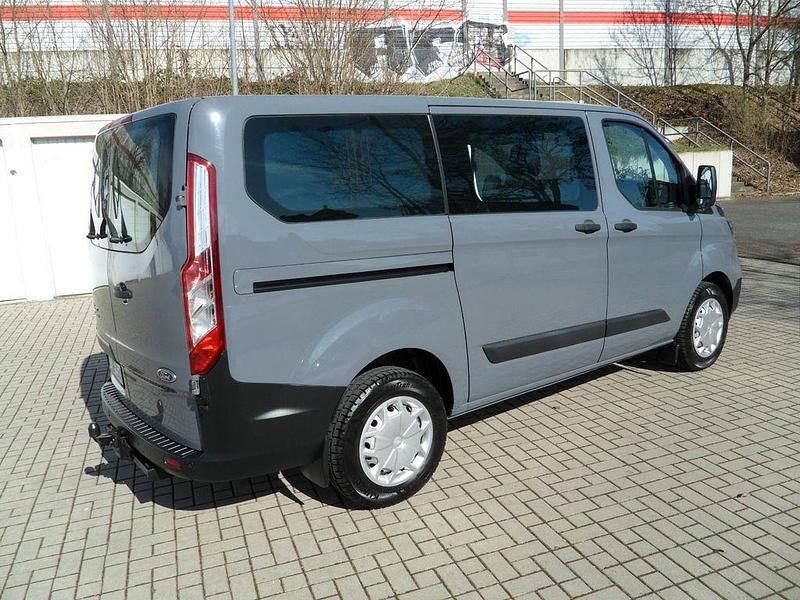 Gebraucht Ford Transit 131 PS (96 kW) 2019 Grau Van / Kleinbus