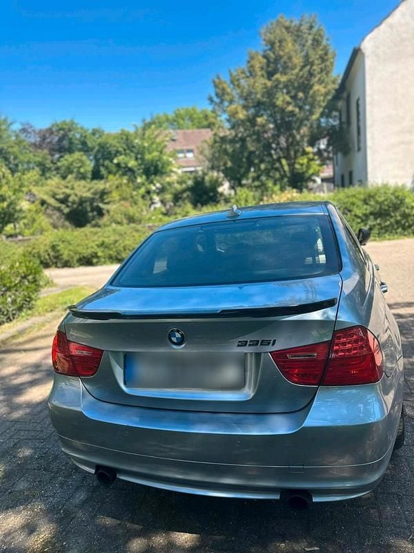 Gebraucht 2009 BMW 335 Limousine | 9.000 € - Bild 1/4