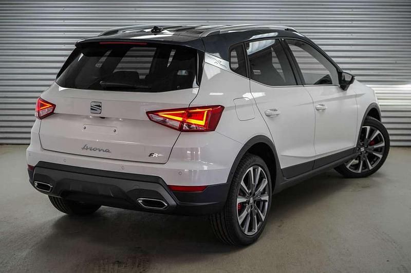 Neu Seat Arona FR 150 PS (110 kW) 2025 Candy weiß/dach grau uni (b4s7 SUV