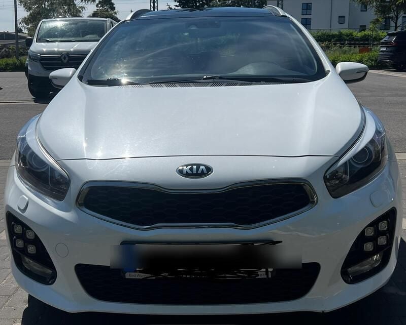 Weiß Gebraucht 2016 Kia Ceed GT-Line Kombi | 10.800 € (Guter Preis) - Bild 1/4