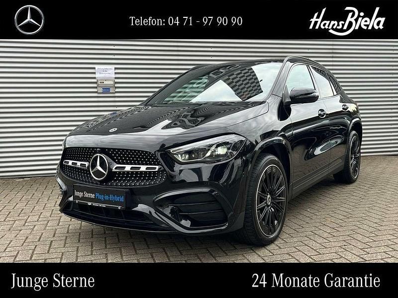 lack kosmosschwarz Gebraucht 2025 Mercedes GLA250 AMG SUV | 53.650 € (Teuer) - Bild 1/4