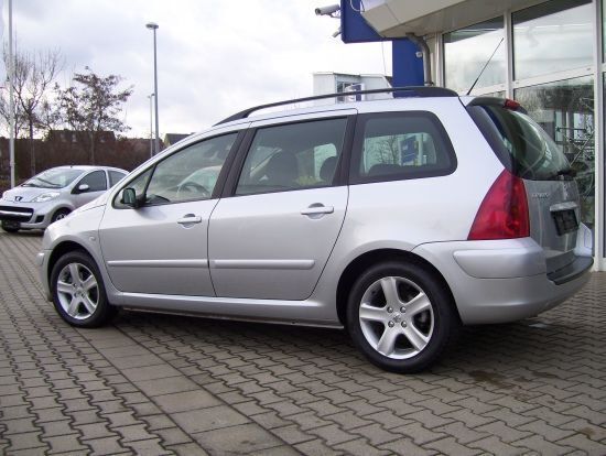 Gebraucht Peugeot 307 109 PS (80 kW) 2004 Silber metallic Kombi