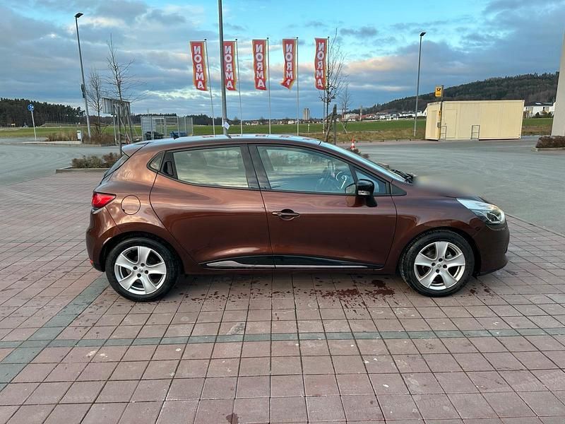 Gebraucht Renault Clio IV LIMITED 91 PS (66 kW) 2014 Braun Kleinwagen