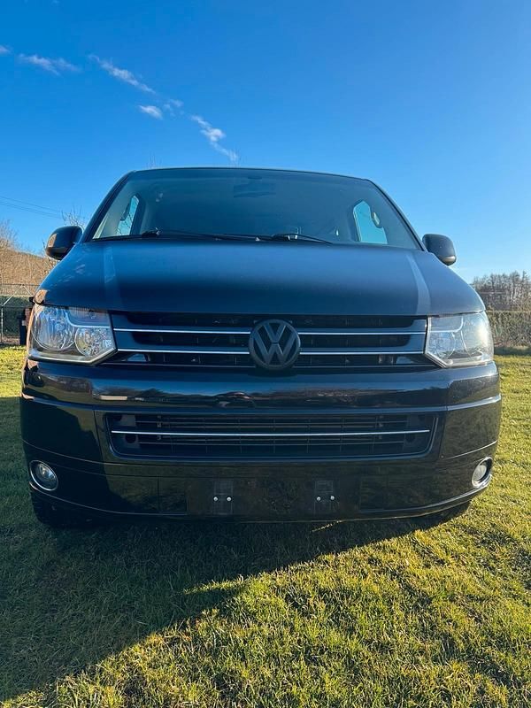 Usata VW T5 Highline 180 CV (132 kW) 2011 Nero Furgone