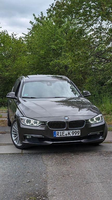 Braun Gebraucht 2013 BMW 325 Luxury Line Kombi | 14.100 € (Fairer Preis) - Bild 1/4