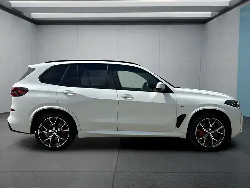 Gebraucht BMW X5 M Sport 286 PS (210 kW) 2024 Weiß SUV