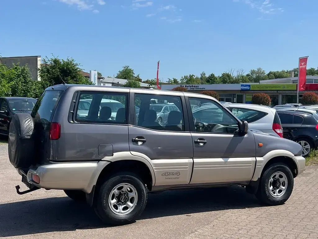 Gebraucht Nissan Terrano 125 PS (91 kW) 1997 Grau SUV