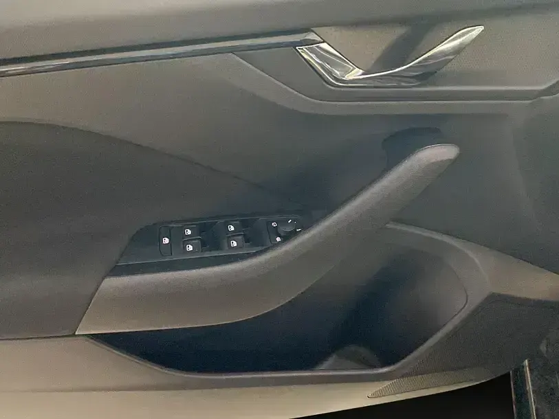 Gebraucht Skoda Scala Selection 116 PS (85 kW) 2025 Schwarz Kleinwagen
