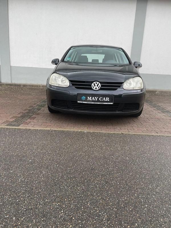Schwarz Gebraucht 2004 VW Golf V Limousine | 2.290 € (Etwas zu teuer) - Bild 1/4