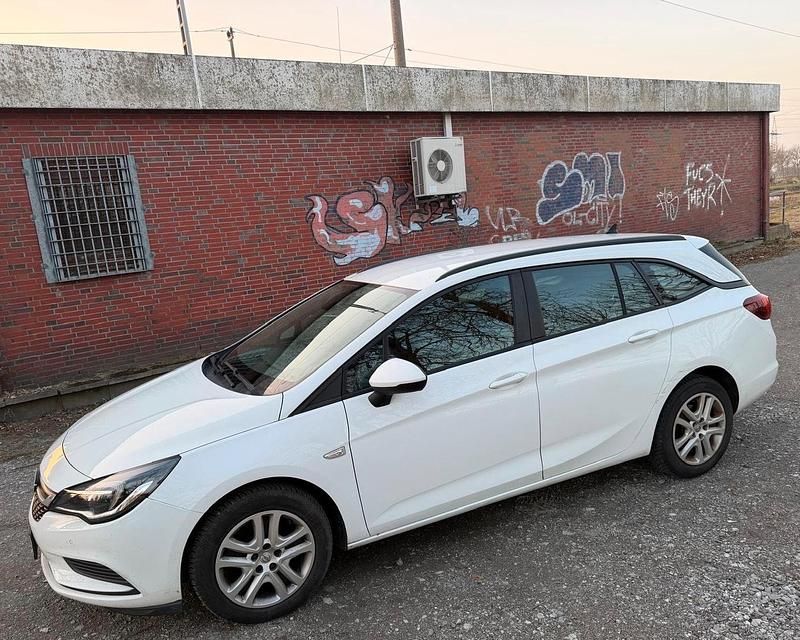 Gebraucht Opel Astra 136 PS (100 kW) 2017 Weiß Kombi