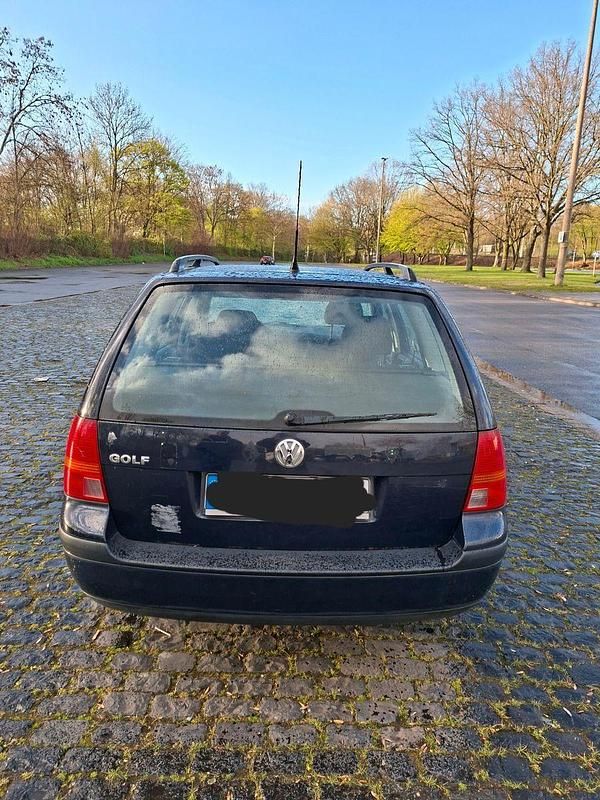 Gebraucht VW Golf III Basis 101 PS (74 kW) 1999 Blau Kombi