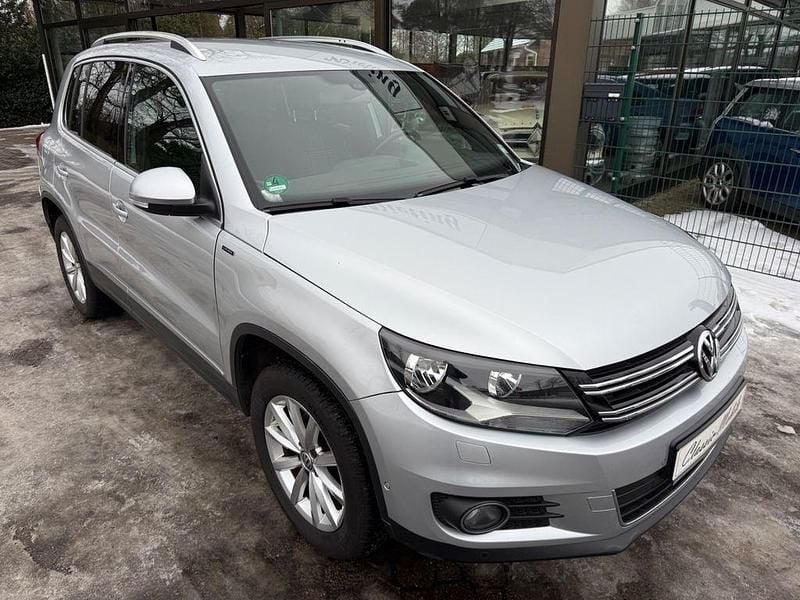 Gebraucht VW Tiguan LOUNGE 150 PS (110 kW) 2016 Silber SUV