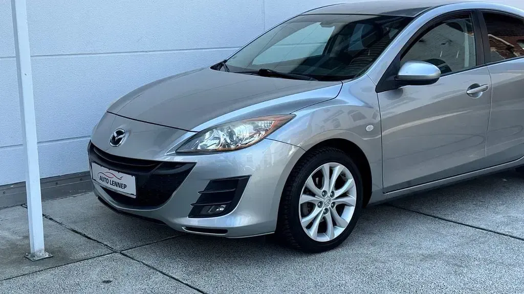 Gebraucht Mazda 3 High 105 PS (77 kW) 2009 Silber Limousine