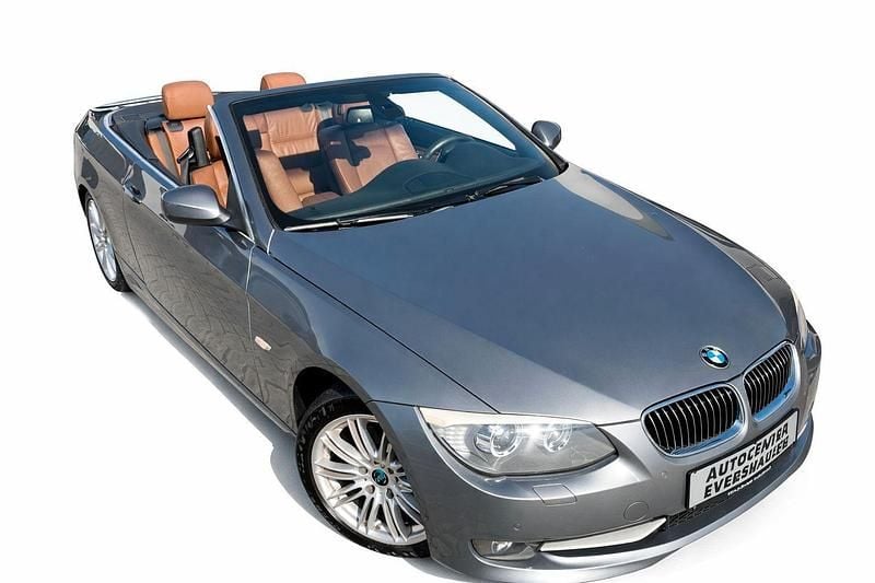 Gebraucht BMW 325 Cabriolet Comfort Edition 204 PS (150 kW) 2012 Grau Cabrio