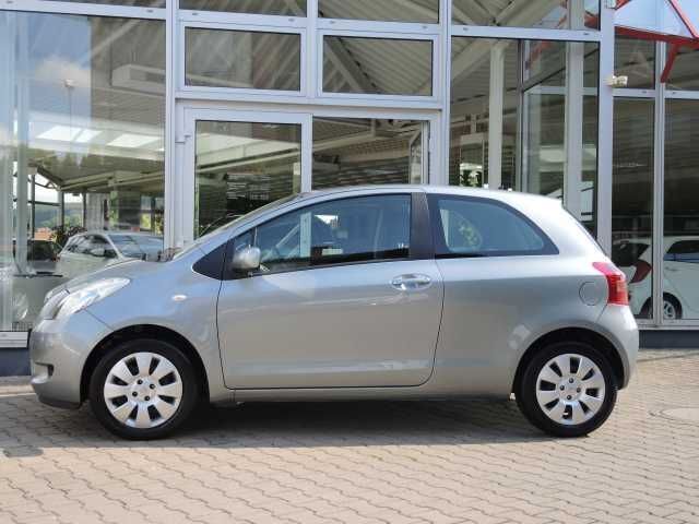 Gebraucht Toyota Yaris Sol 87 PS (63 kW) 2007 Grau metallic Kleinwagen