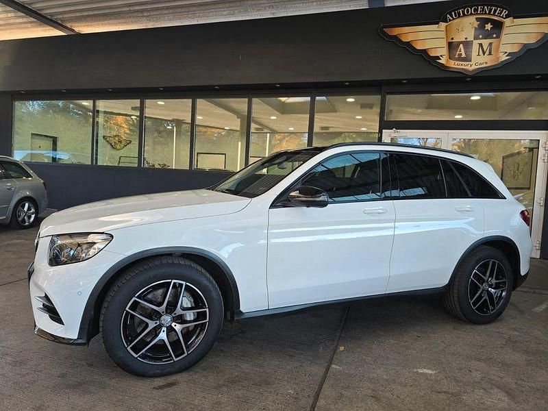 Gebraucht Mercedes GLC300 AMG line 245 PS (180 kW) 2018 Weiß SUV
