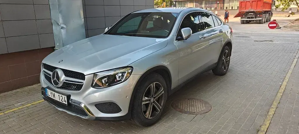 Gebraucht Mercedes GLC220 170 PS (125 kW) 2017 Silber SUV