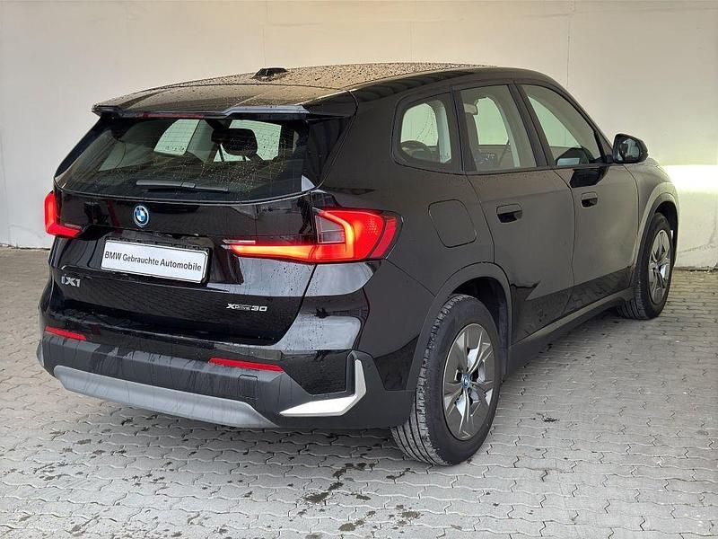 Gebraucht BMW iX1 Performance 225 kW (306 PS) 2023 Schwarz SUV