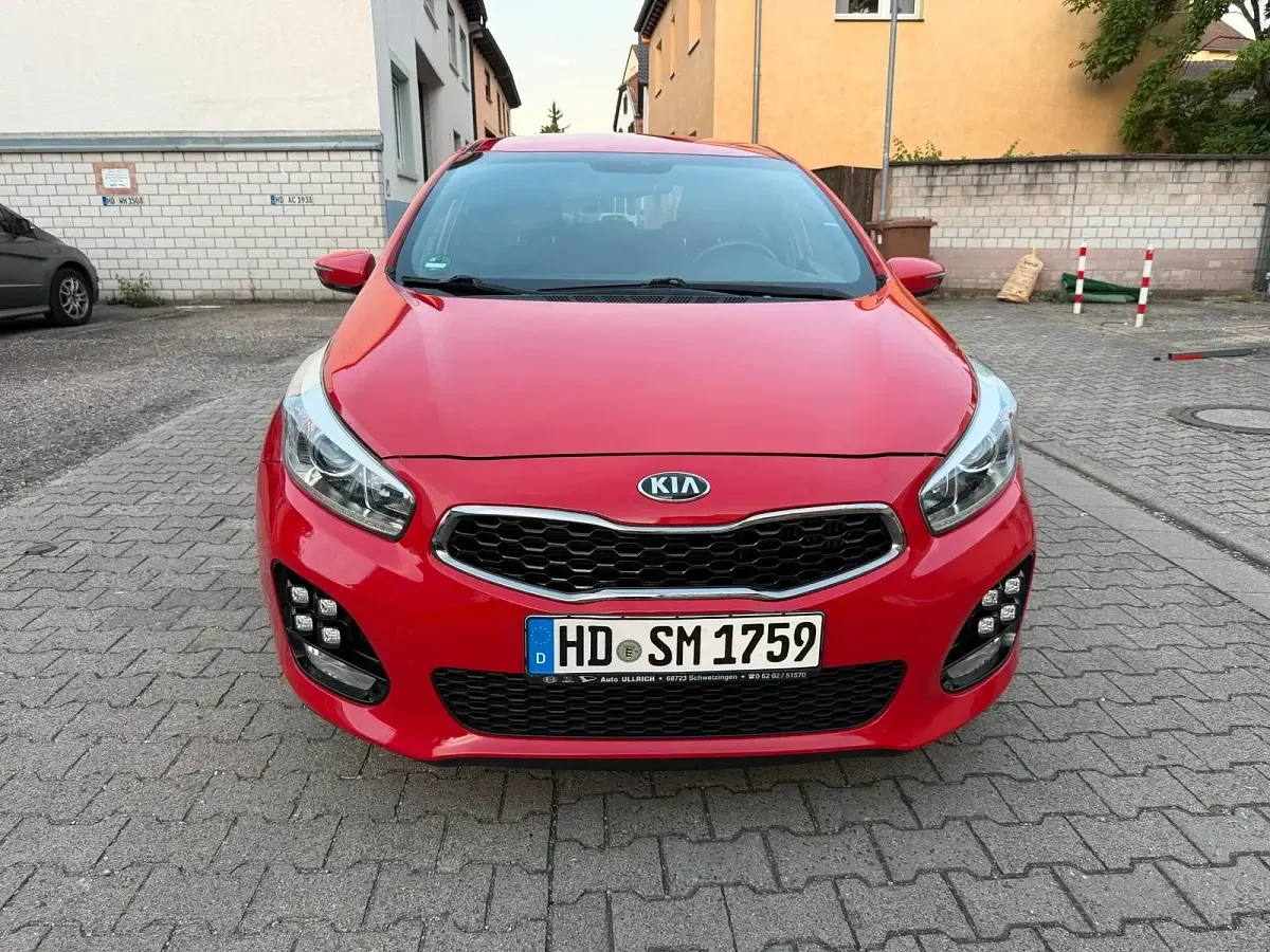 Gebraucht Kia Ceed GT-Line 130 PS (95 kW) 2016 Rot Kleinwagen